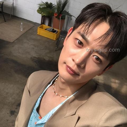 金秀贤豪宅被查封：娱乐行业信誉危机与法律责任